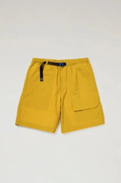 Woolrich Pantaloncini Ranch In Nylon Riciclato - Uomo - Giallo 13 Woolrich Pantaloncini Ranch In Nylon Riciclato - Uomo - Giallo -Offerta Economica Vestiario CFWJSH0021MRUT3481 MU 4