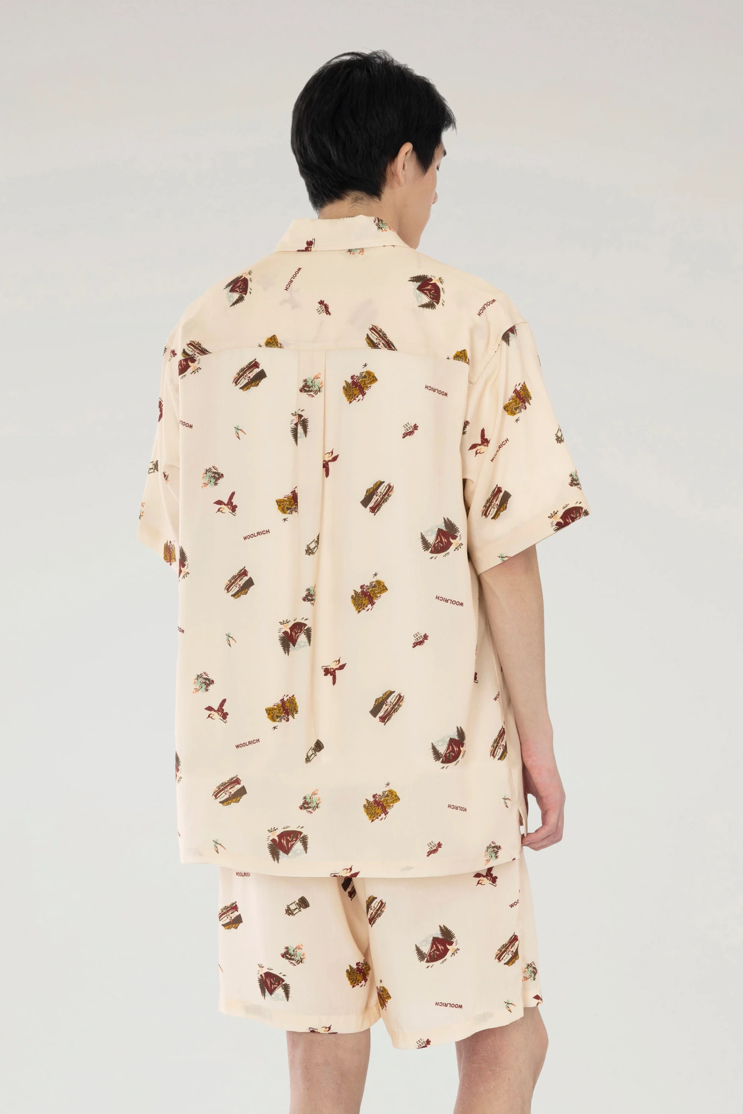 Woolrich Camicia A Maniche Corte In Lyocell Con Stampa - Uomo - Beige 6 Woolrich Camicia A Maniche Corte In Lyocell Con Stampa - Uomo - Beige - immagine 4