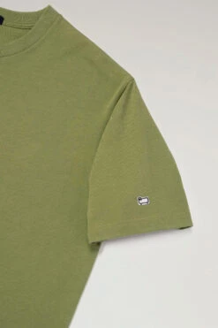 Woolrich T-shirt Tiny House In Puro Cotone - Uomo - Verde -Offerta Economica Vestiario CFWJTE0064MRUT3487 OL 3