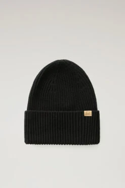 Woolrich Berretto A Costine In Pura Lana Vergine - Uomo - Nero