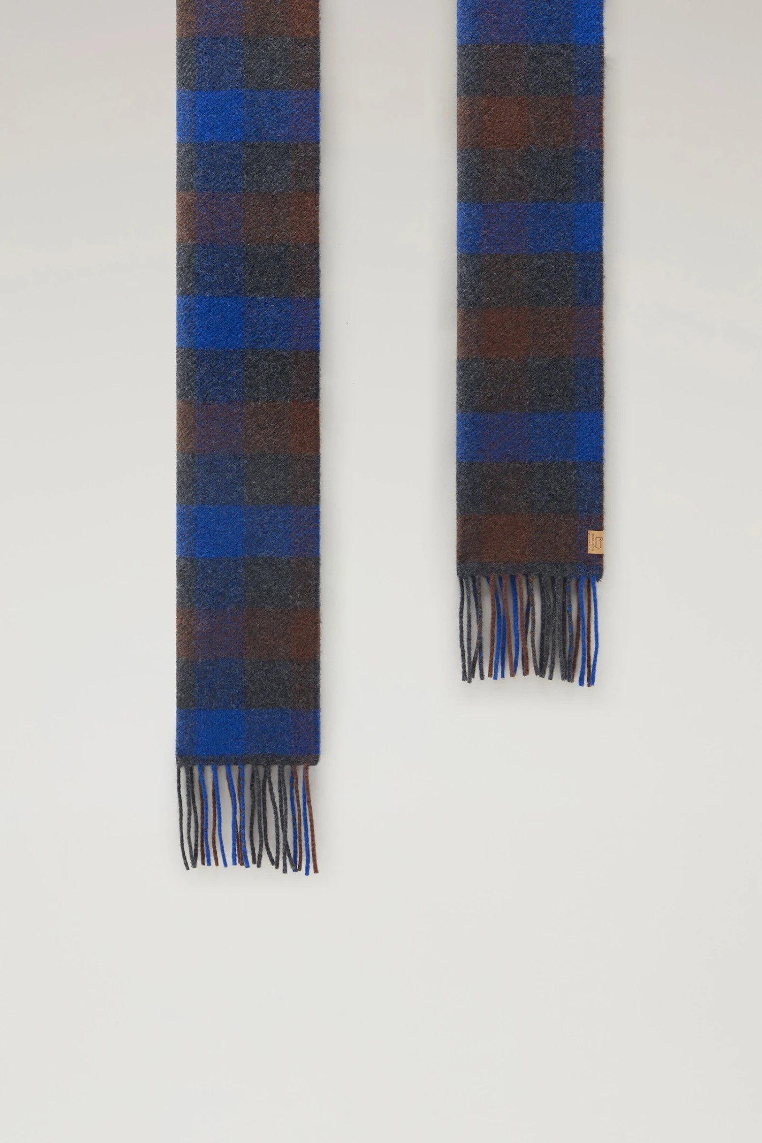 Woolrich Sciarpa A Quadri In Misto Lana - Uomo - Blu 4 Woolrich Sciarpa A Quadri In Misto Lana - Uomo - Blu - immagine 2