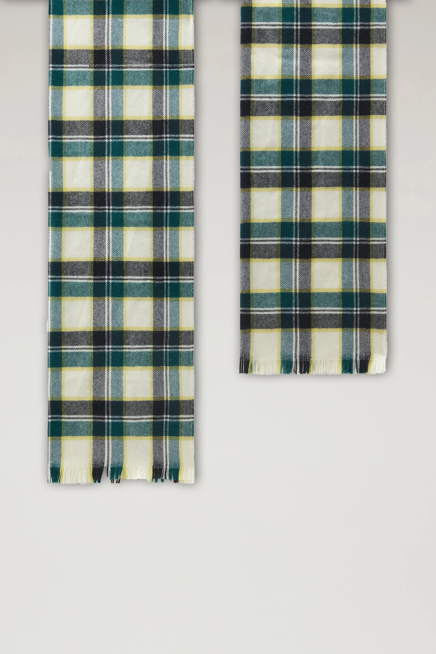 Woolrich Sciarpa A Quadri In Misto Lana E Cashmere - Uomo - Verde 4 Woolrich Sciarpa A Quadri In Misto Lana E Cashmere - Uomo - Verde - immagine 2