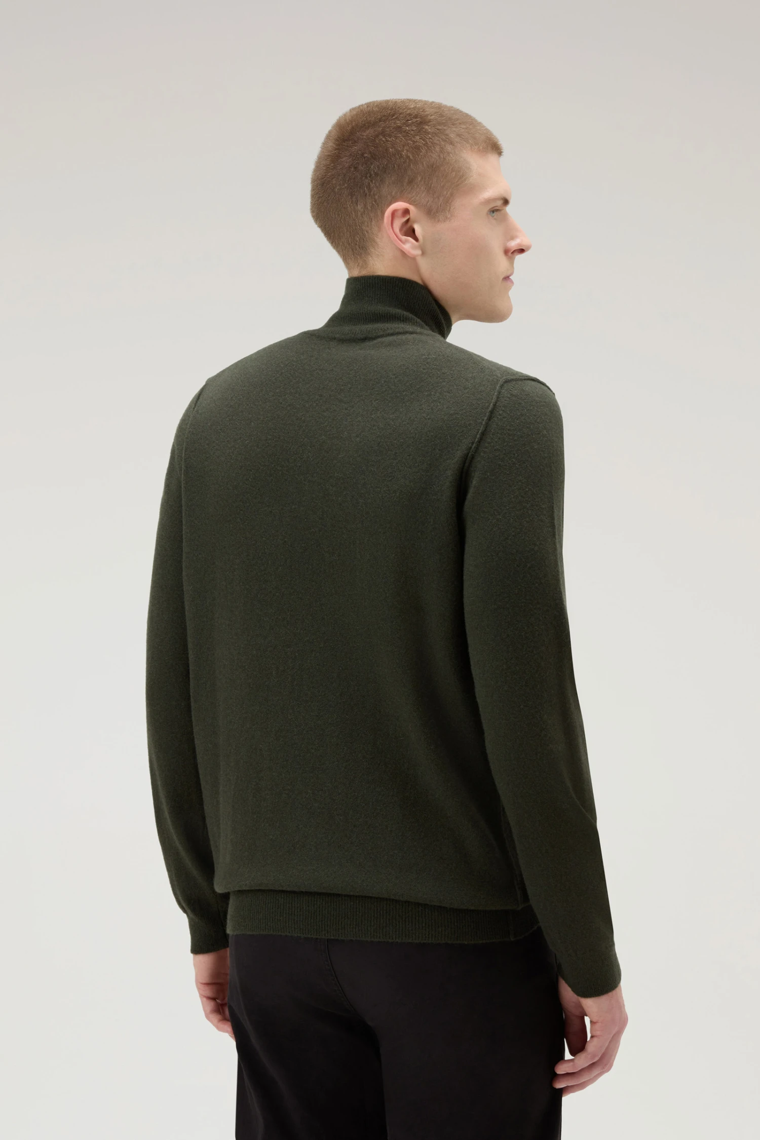 Woolrich Maglione A Collo Alto In Misto Lana Merino - Uomo - Verde 5 Woolrich Maglione A Collo Alto In Misto Lana Merino - Uomo - Verde - immagine 3