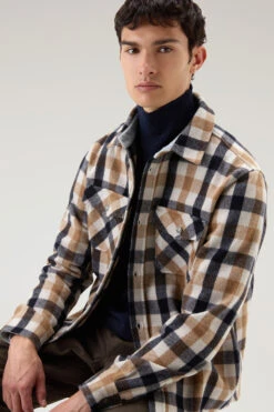 Woolrich Giacca A Camicia Alaskan A Quadri In Misto Lana Italiana Riciclata - Uomo - Multicolore 16 Woolrich Giacca A Camicia Alaskan A Quadri In Misto Lana Italiana Riciclata - Uomo - Multicolore -Offerta Economica Vestiario CFWOOS0065MRUT3093 8649 3