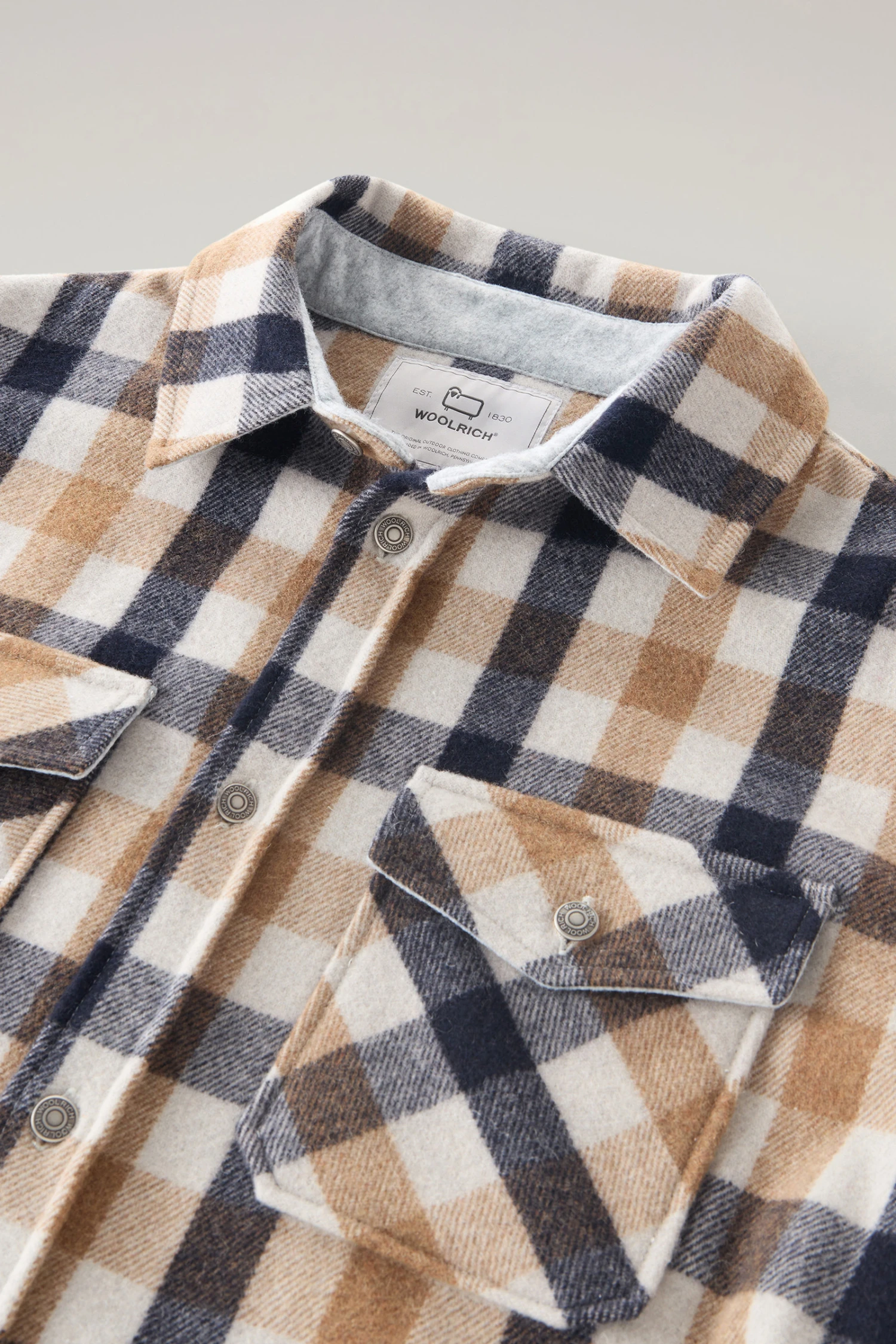 Woolrich Giacca A Camicia Alaskan A Quadri In Misto Lana Italiana Riciclata - Uomo - Multicolore 8 Woolrich Giacca A Camicia Alaskan A Quadri In Misto Lana Italiana Riciclata - Uomo - Multicolore - immagine 6