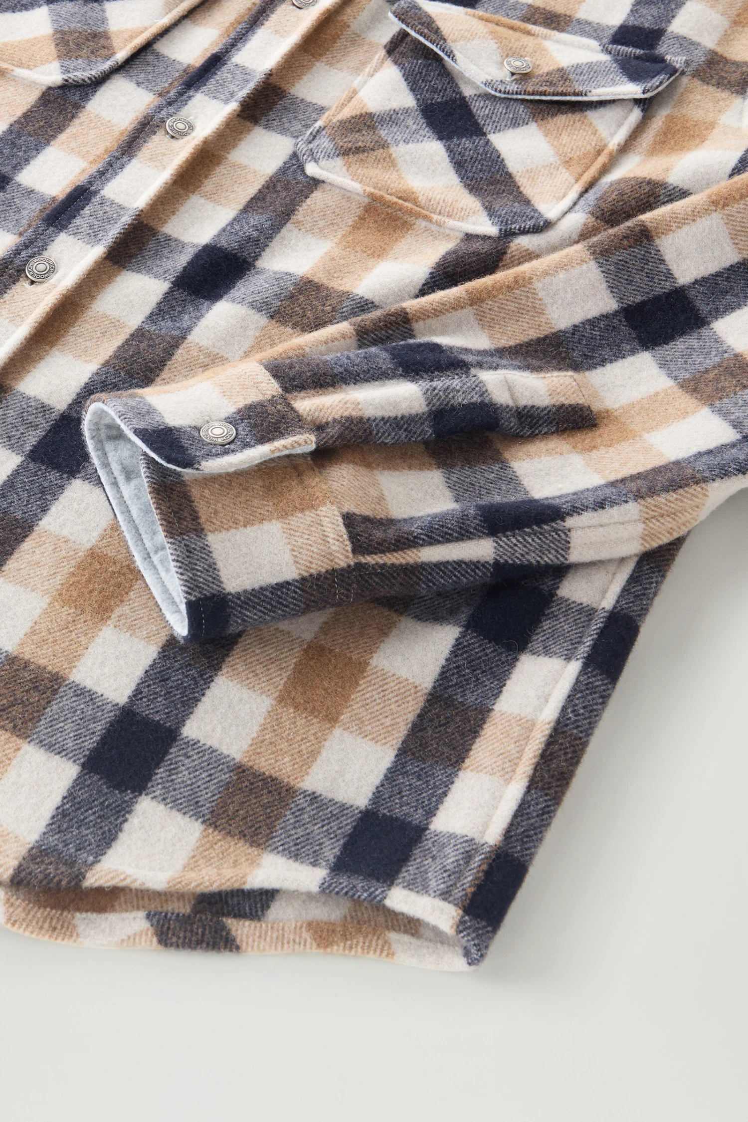 Woolrich Giacca A Camicia Alaskan A Quadri In Misto Lana Italiana Riciclata - Uomo - Multicolore 9 Woolrich Giacca A Camicia Alaskan A Quadri In Misto Lana Italiana Riciclata - Uomo - Multicolore - immagine 7