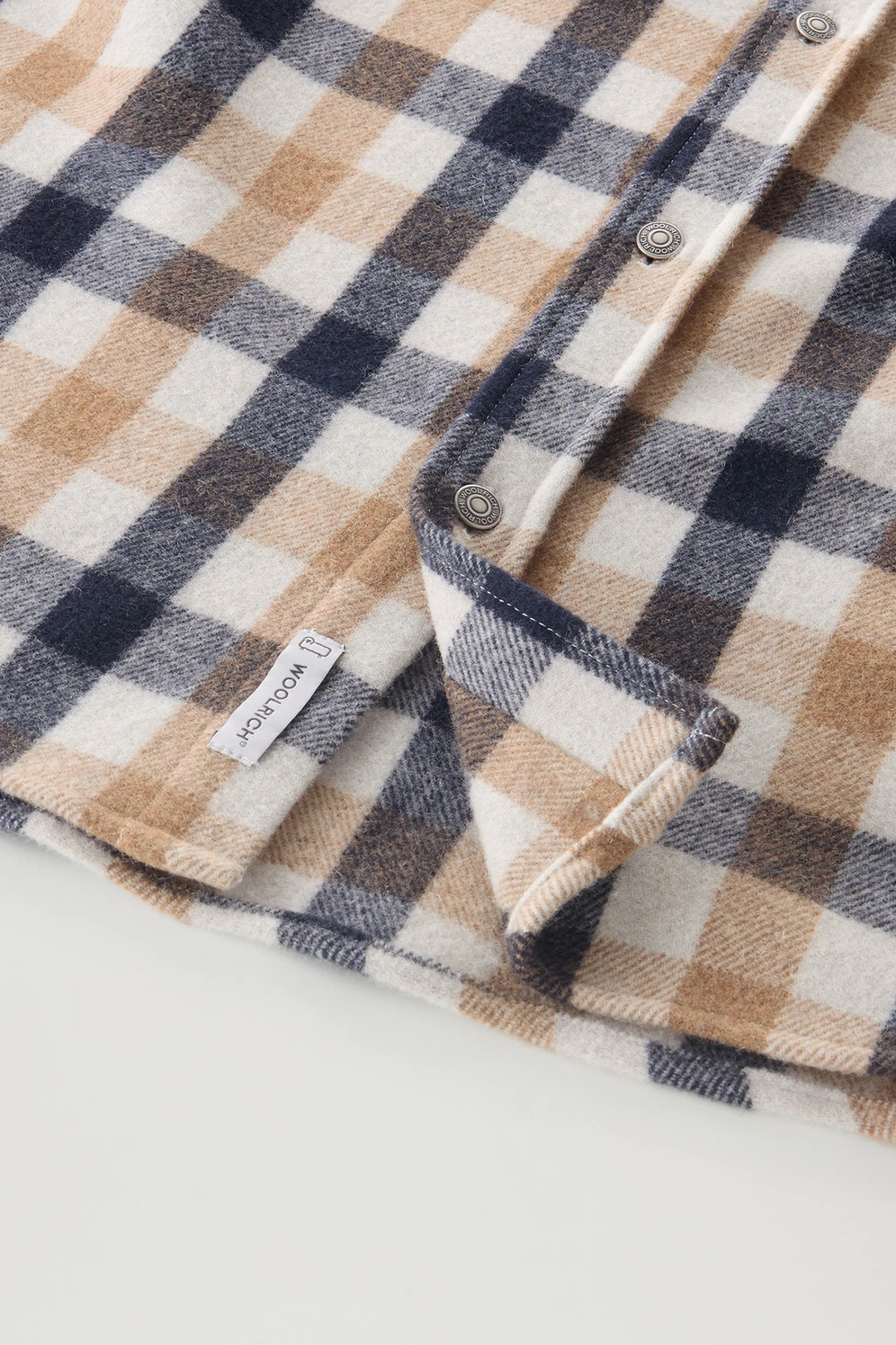 Woolrich Giacca A Camicia Alaskan A Quadri In Misto Lana Italiana Riciclata - Uomo - Multicolore 10 Woolrich Giacca A Camicia Alaskan A Quadri In Misto Lana Italiana Riciclata - Uomo - Multicolore - immagine 8