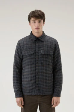 Woolrich Giacca A Camicia Imbottita Alaskan A Quadri In Misto Lana Italiana Riciclata - Uomo - Grigio