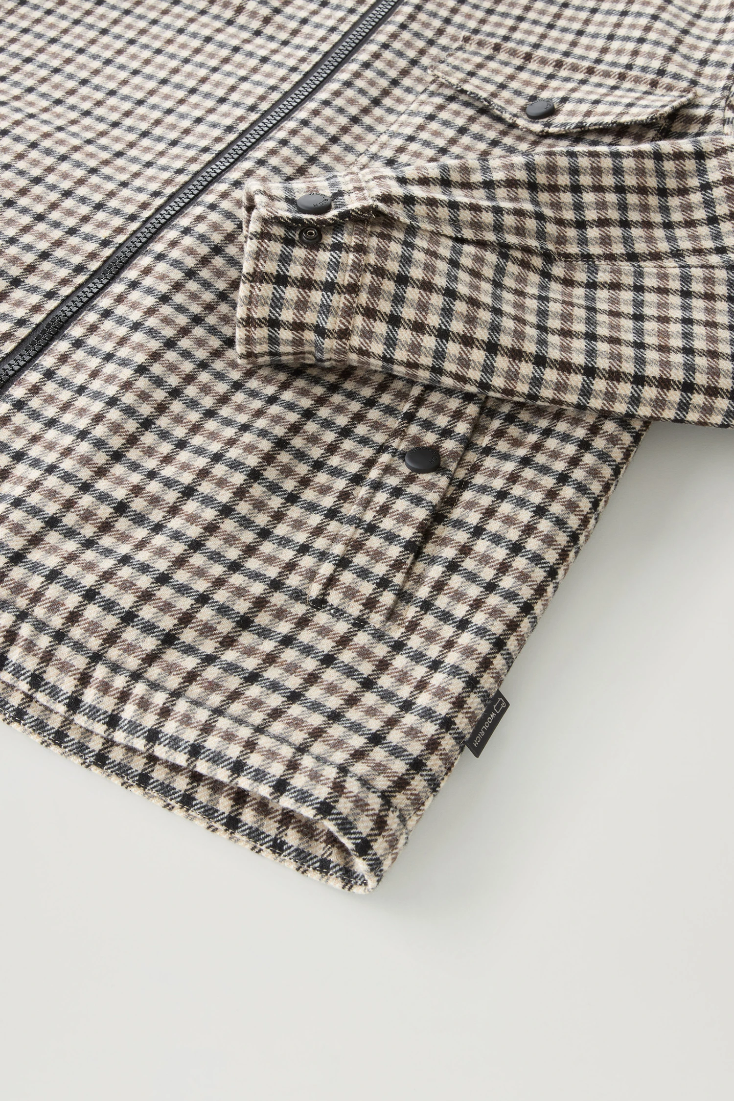 Woolrich Giacca A Camicia In Misto Lana Italiana Riciclata Foderata In Sherpa - Uomo - Beige 9 Woolrich Giacca A Camicia In Misto Lana Italiana Riciclata Foderata In Sherpa - Uomo - Beige - immagine 7