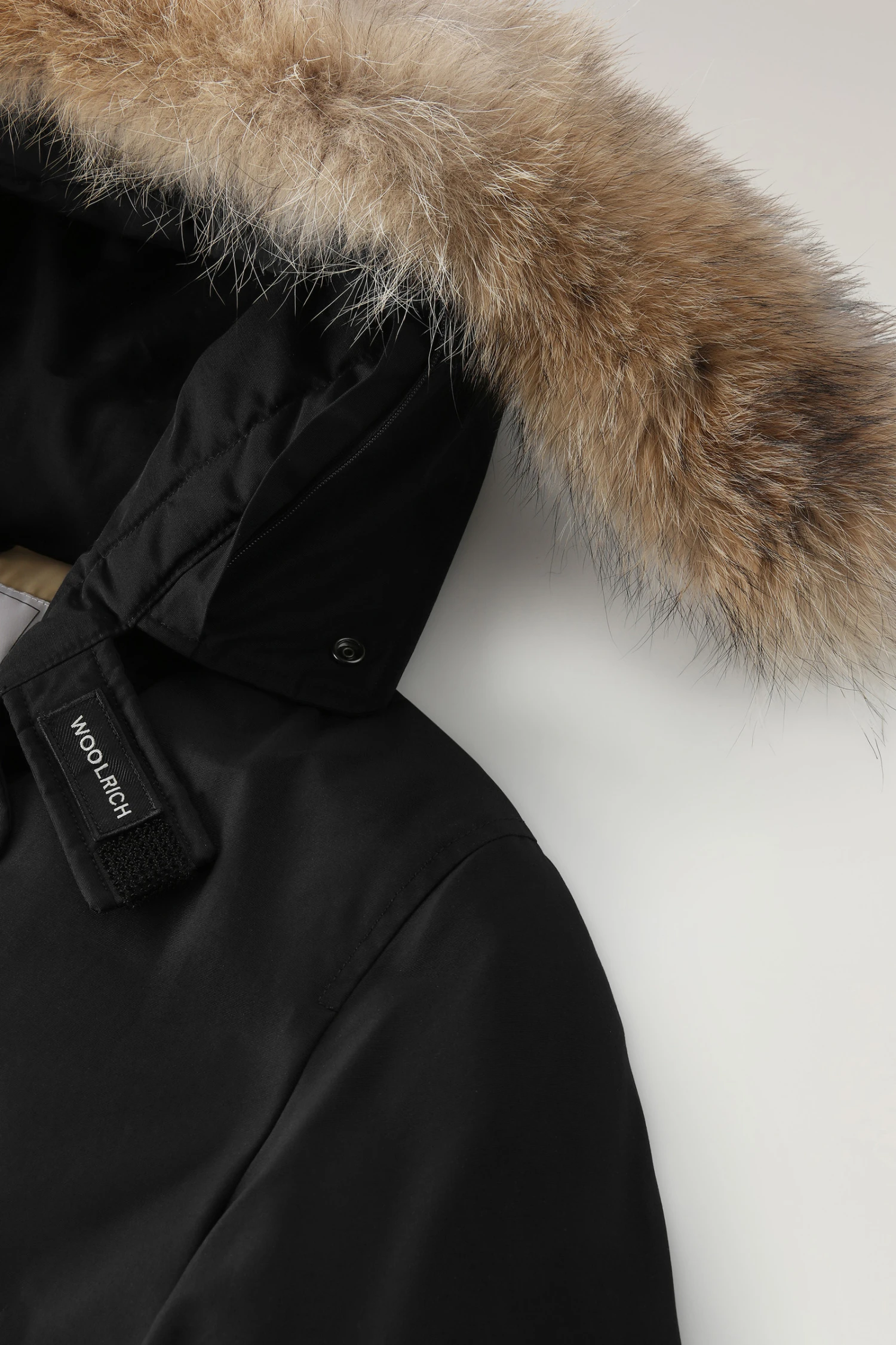 Woolrich Arctic Parka In Ramar Cloth Con Pelliccia Removibile - Uomo - Nero 9 Woolrich Arctic Parka In Ramar Cloth Con Pelliccia Removibile - Uomo - Nero - immagine 7