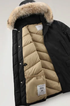 Woolrich Arctic Parka In Ramar Cloth Con Pelliccia Removibile - Uomo - Nero 19 Woolrich Arctic Parka In Ramar Cloth Con Pelliccia Removibile - Uomo - Nero -Offerta Economica Vestiario CFWOOU0482MRUT0001 BLK 8