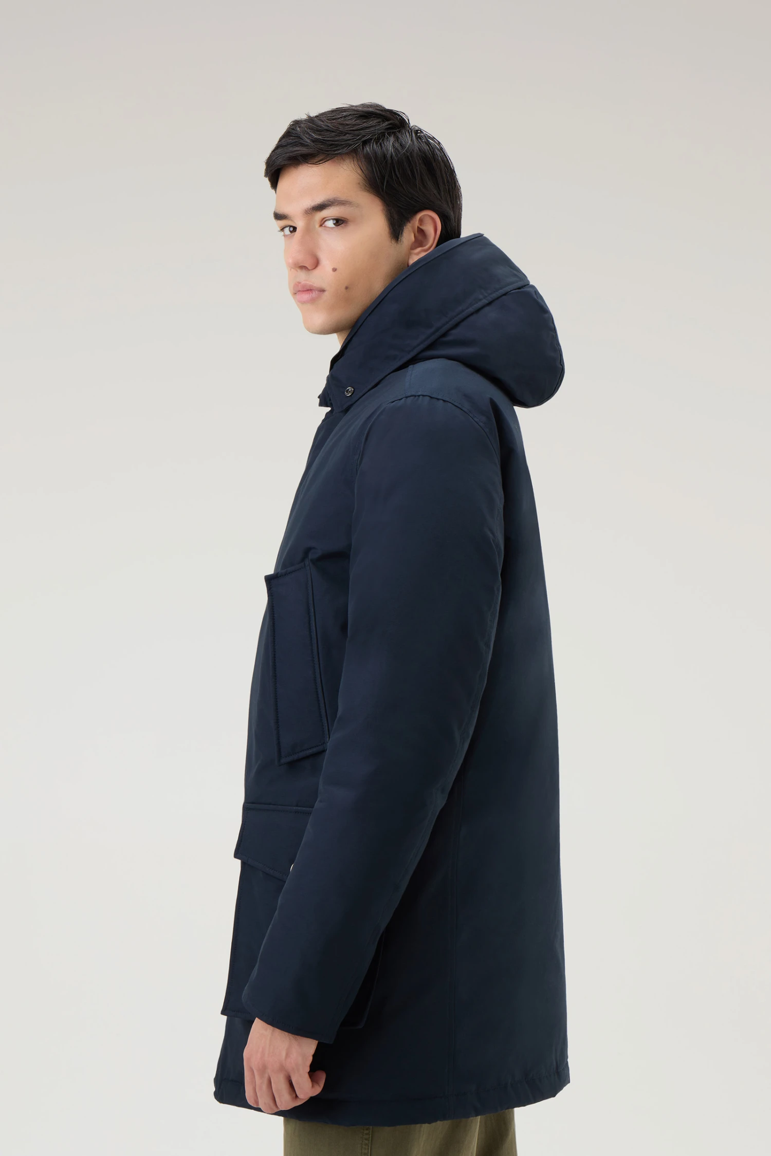 Woolrich Arctic Parka In Ramar Cloth Con Pelliccia Removibile - Uomo - Blu 6 Woolrich Arctic Parka In Ramar Cloth Con Pelliccia Removibile - Uomo - Blu - immagine 4