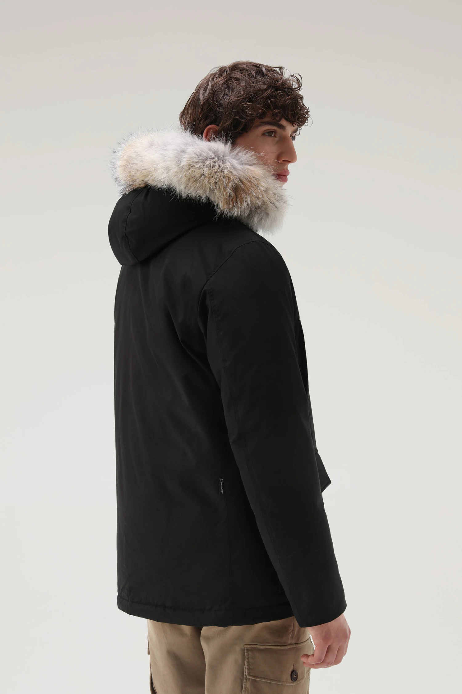 Woolrich Arctic Anorak In Ramar Cloth Con Pelliccia Removibile - Uomo - Nero 5 Woolrich Arctic Anorak In Ramar Cloth Con Pelliccia Removibile - Uomo - Nero - immagine 3