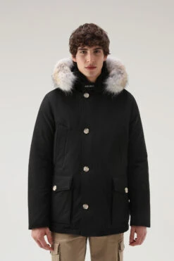 Woolrich Arctic Anorak In Ramar Cloth Con Pelliccia Removibile - Uomo - Nero