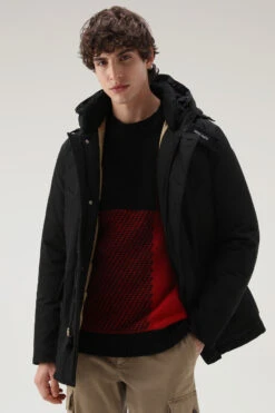 Woolrich Arctic Anorak In Ramar Cloth Con Pelliccia Removibile - Uomo - Nero 16 Woolrich Arctic Anorak In Ramar Cloth Con Pelliccia Removibile - Uomo - Nero -Offerta Economica Vestiario CFWOOU0484MRUT0001 BLK 3