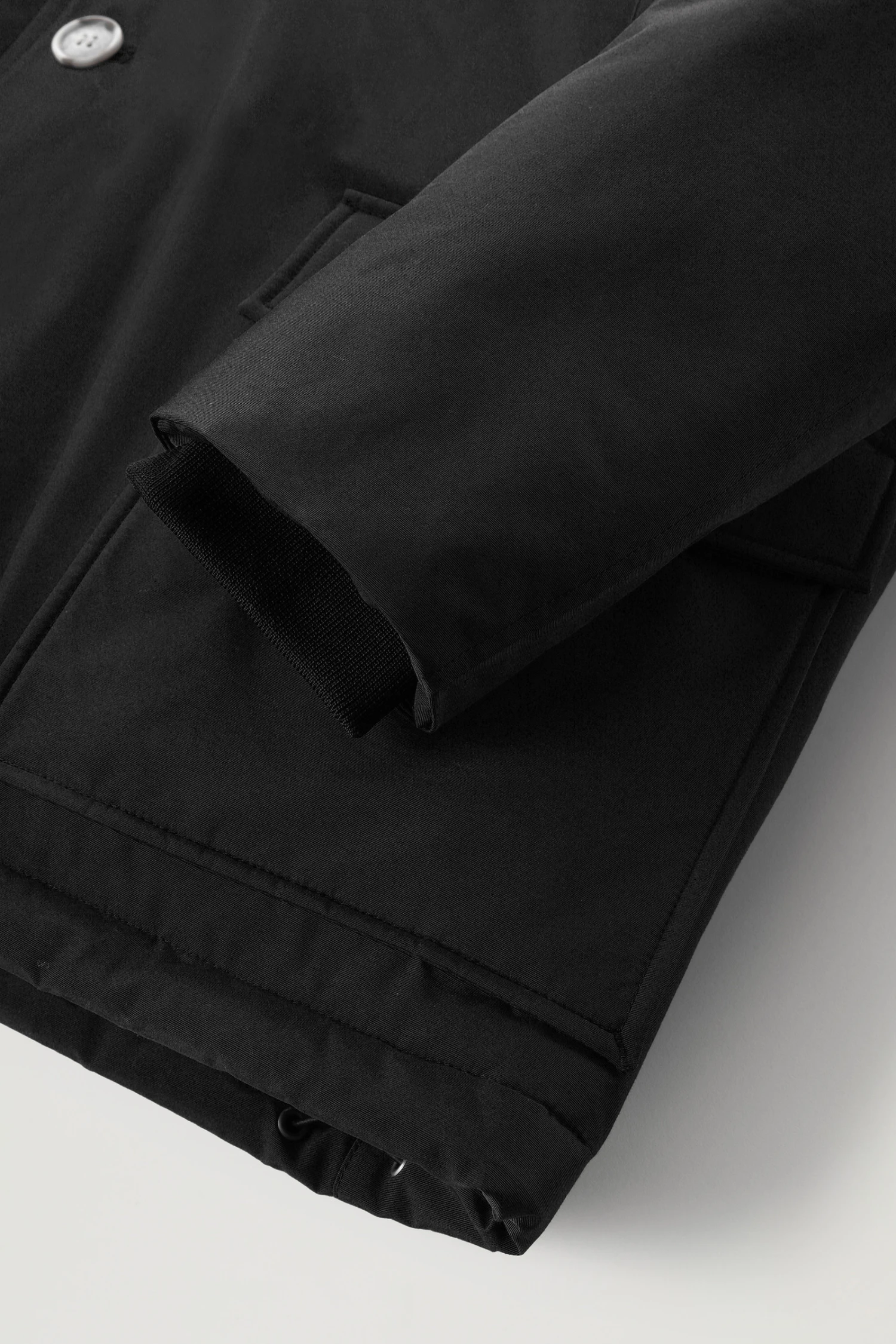 Woolrich Arctic Anorak In Ramar Cloth Con Pelliccia Removibile - Uomo - Nero 11 Woolrich Arctic Anorak In Ramar Cloth Con Pelliccia Removibile - Uomo - Nero - immagine 9