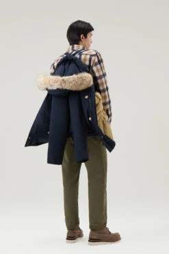 Woolrich Arctic Anorak In Ramar Cloth Con Pelliccia Removibile - Uomo - Blu 17 Woolrich Arctic Anorak In Ramar Cloth Con Pelliccia Removibile - Uomo - Blu -Offerta Economica Vestiario CFWOOU0484MRUT0001 MLB 4