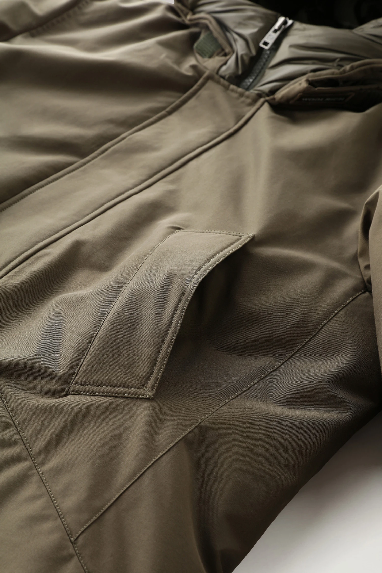 Woolrich Polar Parka In Ramar Cloth Con Collo Alto - Uomo - Verde 9 Woolrich Polar Parka In Ramar Cloth Con Collo Alto - Uomo - Verde - immagine 7