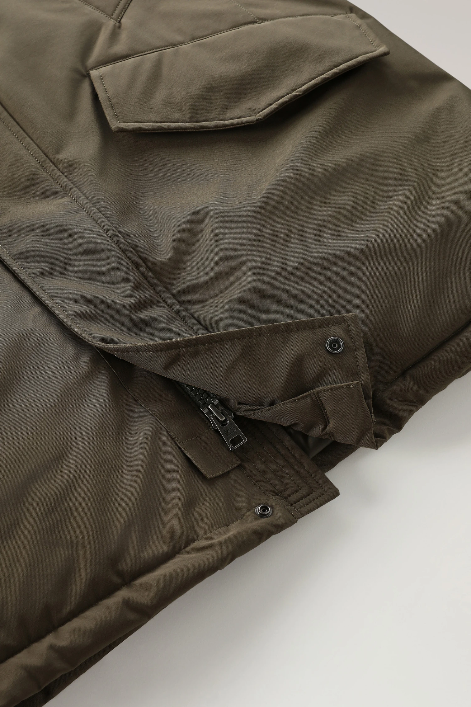 Woolrich Polar Parka In Ramar Cloth Con Collo Alto - Uomo - Verde 11 Woolrich Polar Parka In Ramar Cloth Con Collo Alto - Uomo - Verde - immagine 9