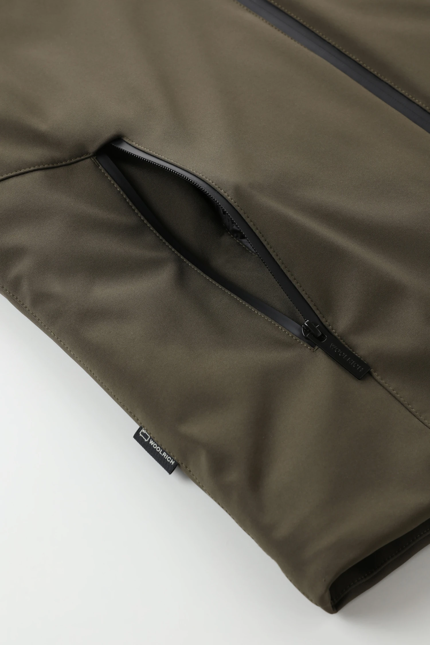 Woolrich Giacca Pacific In Softshell - Uomo - Verde 10 Woolrich Giacca Pacific In Softshell - Uomo - Verde - immagine 8