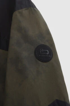 Woolrich Giacca Trek Leggera - Uomo - Verde 21 Woolrich Giacca Trek Leggera - Uomo - Verde -Offerta Economica Vestiario CFWOOU0586MRUT3068 6568 6