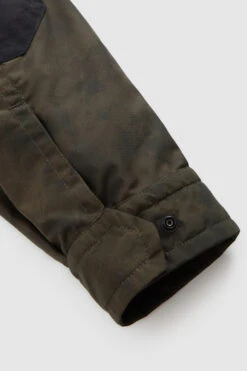 Woolrich Giacca Trek Leggera - Uomo - Verde 24 Woolrich Giacca Trek Leggera - Uomo - Verde -Offerta Economica Vestiario CFWOOU0586MRUT3068 6568 9