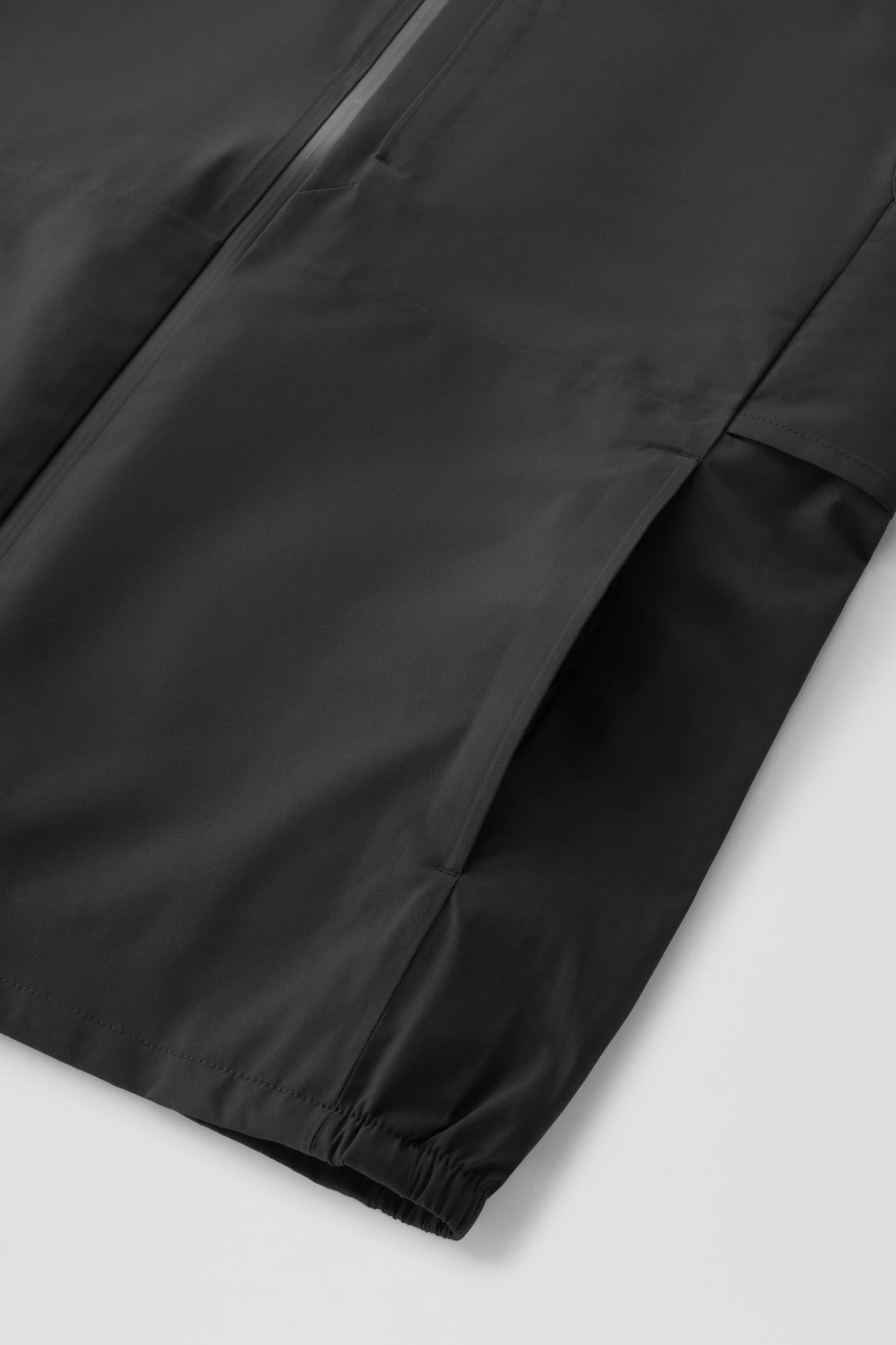 Woolrich Giacca Pacific Impermeabile Con Cappuccio - Uomo - Nero 11 Woolrich Giacca Pacific Impermeabile Con Cappuccio - Uomo - Nero - immagine 9