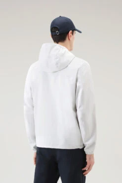 Woolrich Giacca Pacific Impermeabile Con Cappuccio - Uomo - Bianco -Offerta Economica Vestiario CFWOOU0693MRUT3280 1582 2