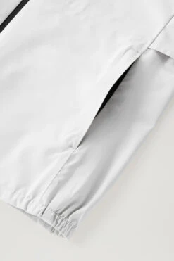 Woolrich Giacca Pacific Impermeabile Con Cappuccio - Uomo - Bianco -Offerta Economica Vestiario CFWOOU0693MRUT3280 1582 8