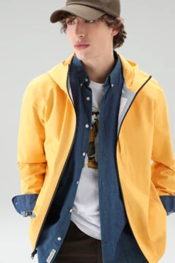 Woolrich Giacca Pacific Impermeabile Con Cappuccio - Uomo - Giallo -Offerta Economica Vestiario CFWOOU0693MRUT3280 2066 3