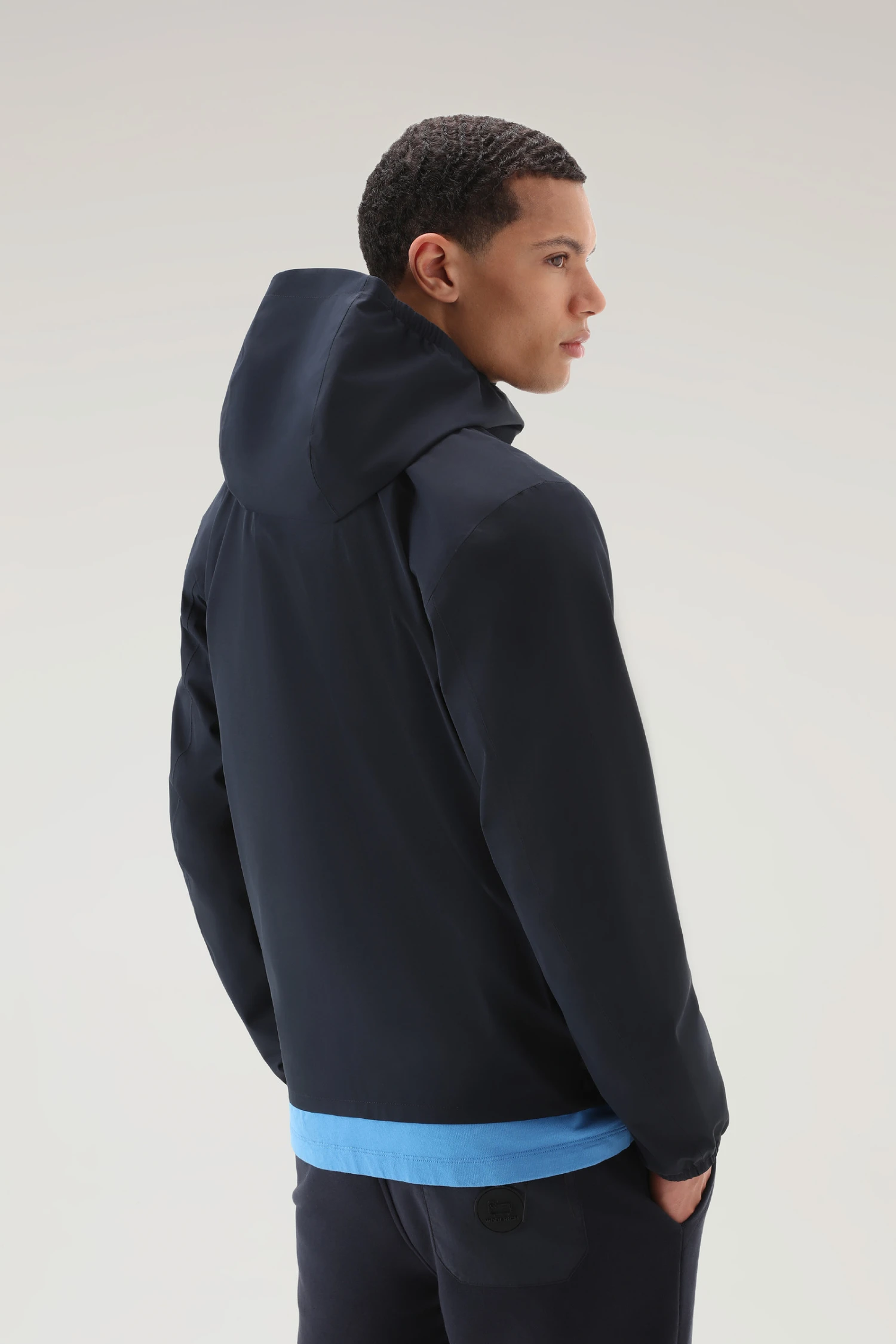 Woolrich Giacca Pacific Impermeabile Con Cappuccio - Uomo - Blu 5 Woolrich Giacca Pacific Impermeabile Con Cappuccio - Uomo - Blu - immagine 3