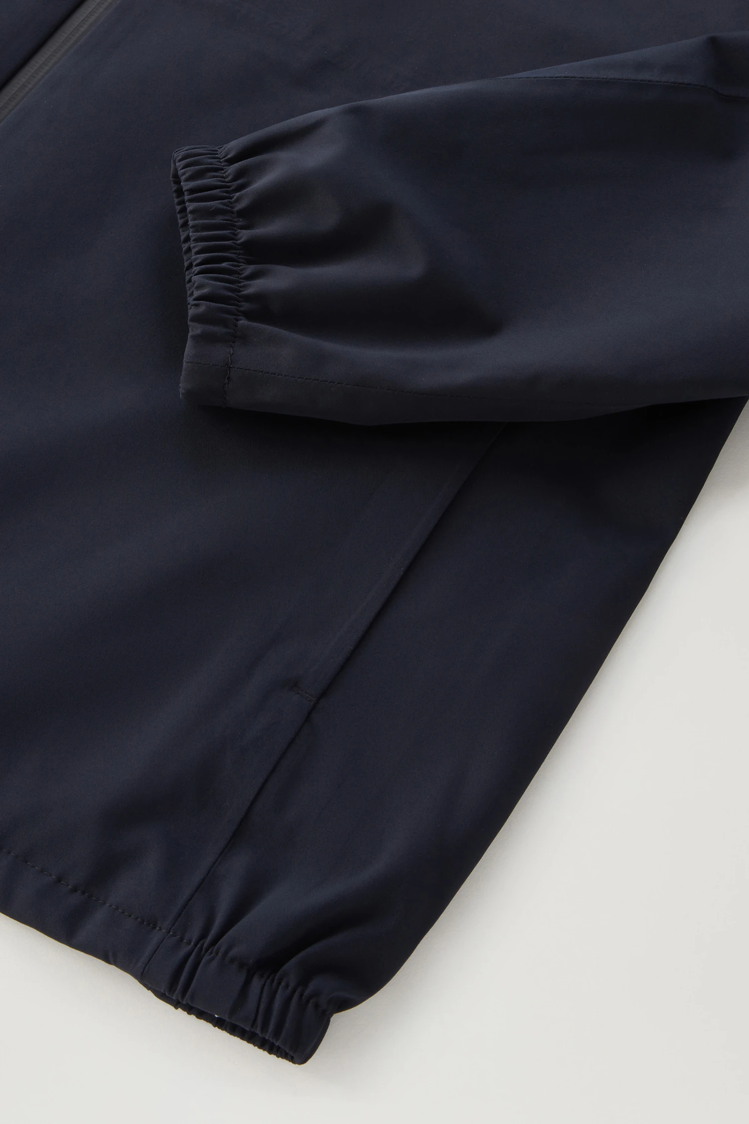 Woolrich Giacca Pacific Impermeabile Con Cappuccio - Uomo - Blu 10 Woolrich Giacca Pacific Impermeabile Con Cappuccio - Uomo - Blu - immagine 8