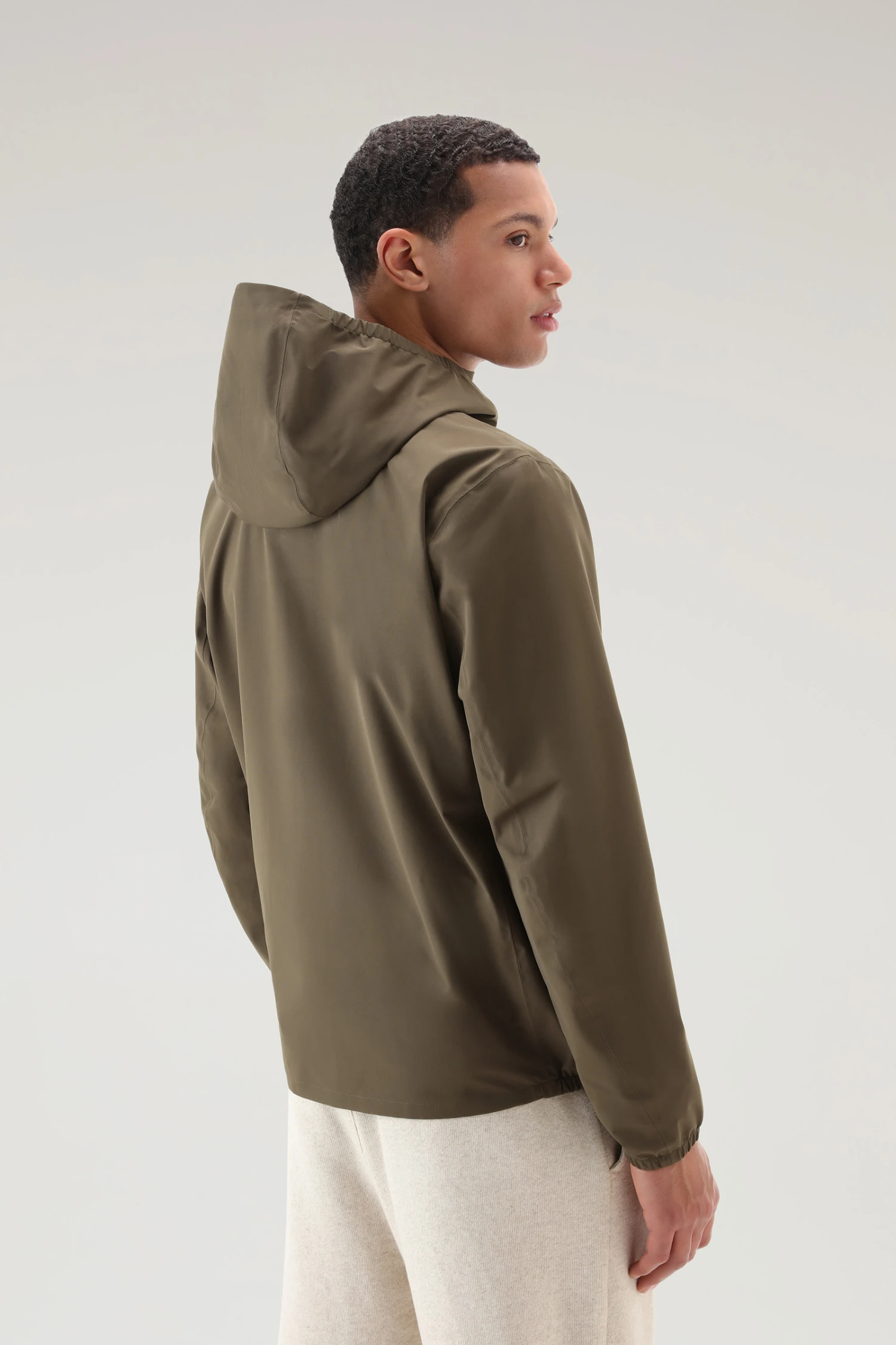 Woolrich Giacca Pacific Impermeabile Con Cappuccio - Uomo - Verde 5 Woolrich Giacca Pacific Impermeabile Con Cappuccio - Uomo - Verde - immagine 3