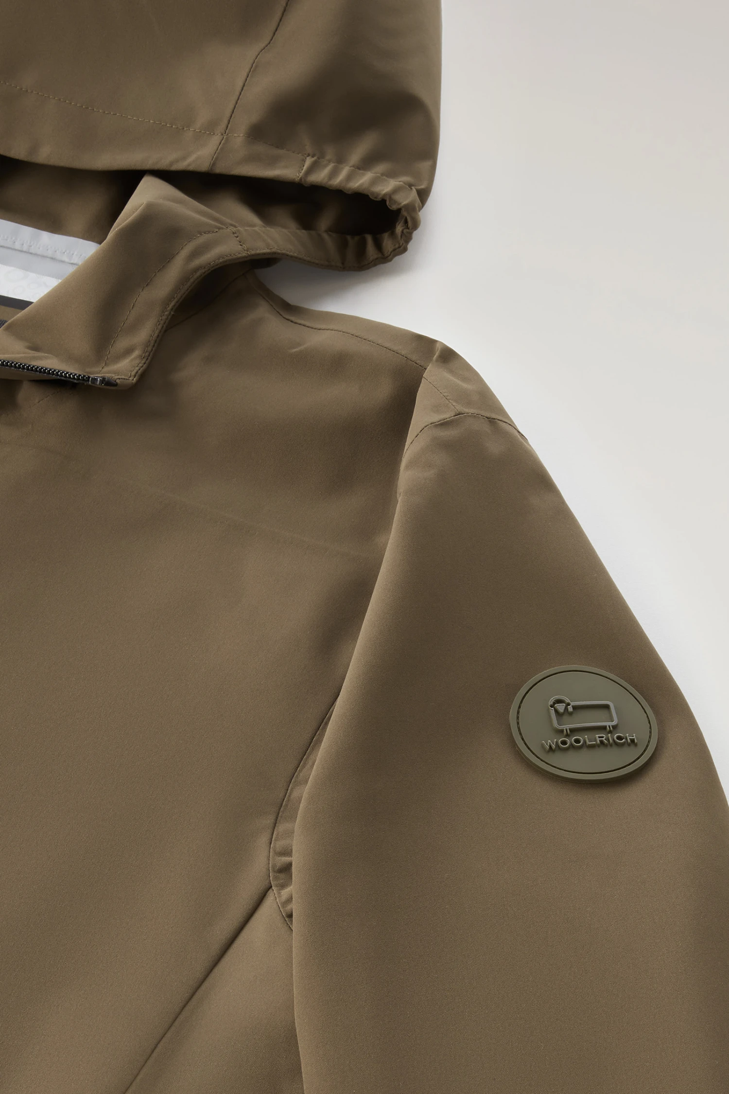 Woolrich Giacca Pacific Impermeabile Con Cappuccio - Uomo - Verde 9 Woolrich Giacca Pacific Impermeabile Con Cappuccio - Uomo - Verde - immagine 7