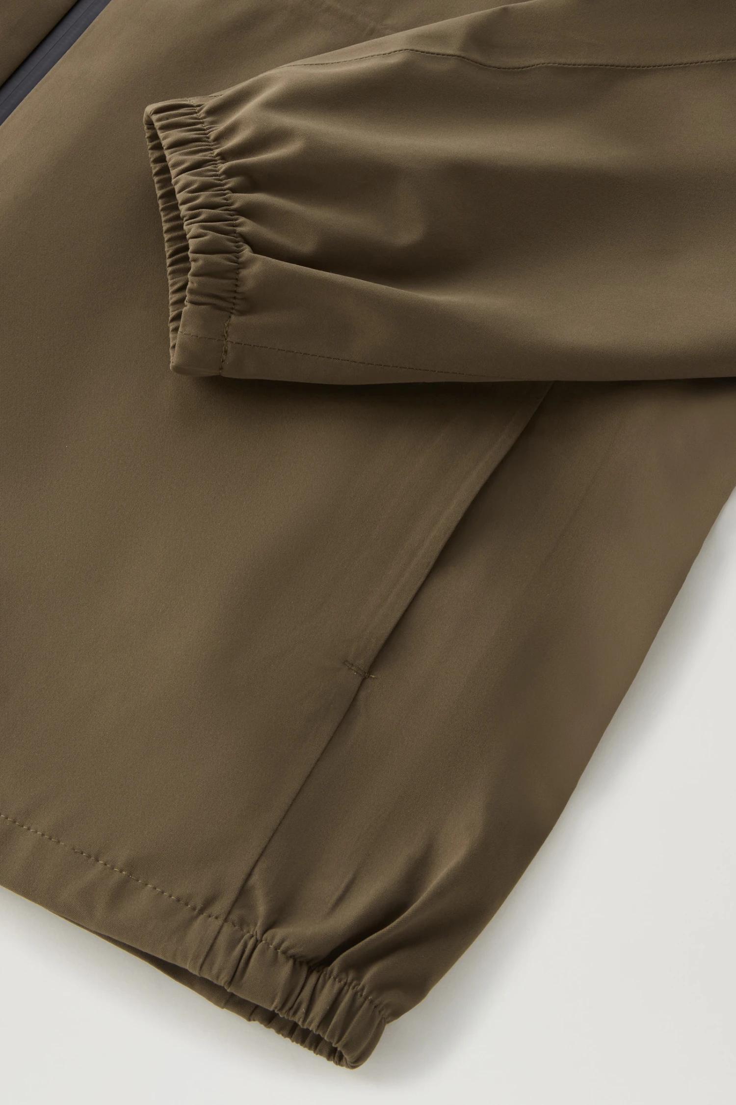 Woolrich Giacca Pacific Impermeabile Con Cappuccio - Uomo - Verde 10 Woolrich Giacca Pacific Impermeabile Con Cappuccio - Uomo - Verde - immagine 8