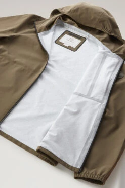 Woolrich Giacca Pacific Impermeabile Con Cappuccio - Uomo - Verde 21 Woolrich Giacca Pacific Impermeabile Con Cappuccio - Uomo - Verde -Offerta Economica Vestiario CFWOOU0693MRUT3280 614 9