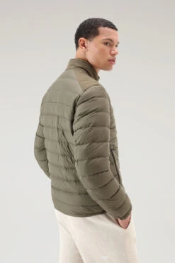 Woolrich Piumino Leggero Bering Tech In Microfibra - Uomo - Verde -Offerta Economica Vestiario CFWOOU0697MRUT2635 614 2