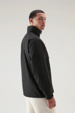 Woolrich Giacca High Tech In GORE-TEX INFINIUM Impermeabile Con Cappuccio Richiudibile - Uomo - Nero 14 Woolrich Giacca High Tech In GORE-TEX INFINIUM Impermeabile Con Cappuccio Richiudibile - Uomo - Nero -Offerta Economica Vestiario CFWOOU0701MRUT3340 100 2