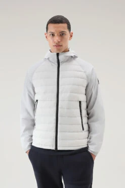 Woolrich Giacca Hybrid In Nylon Crinkle Con Trapuntatura Frontale E Cappuccio - Uomo - Bianco