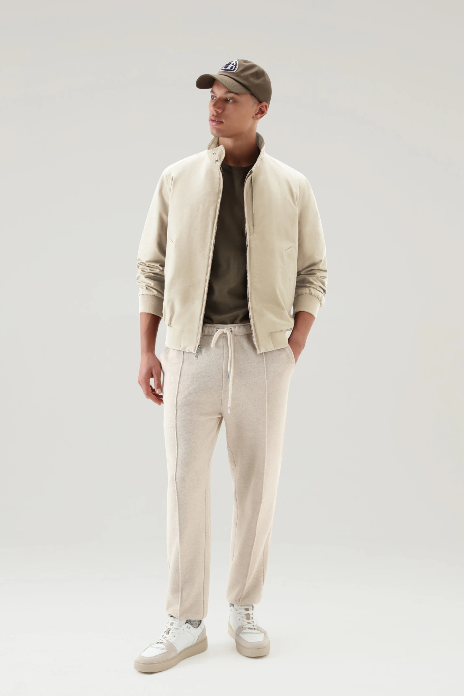 Woolrich Bomber Cruiser In Light Eco Ramar - Uomo - Beige 4 Woolrich Bomber Cruiser In Light Eco Ramar - Uomo - Beige - immagine 2