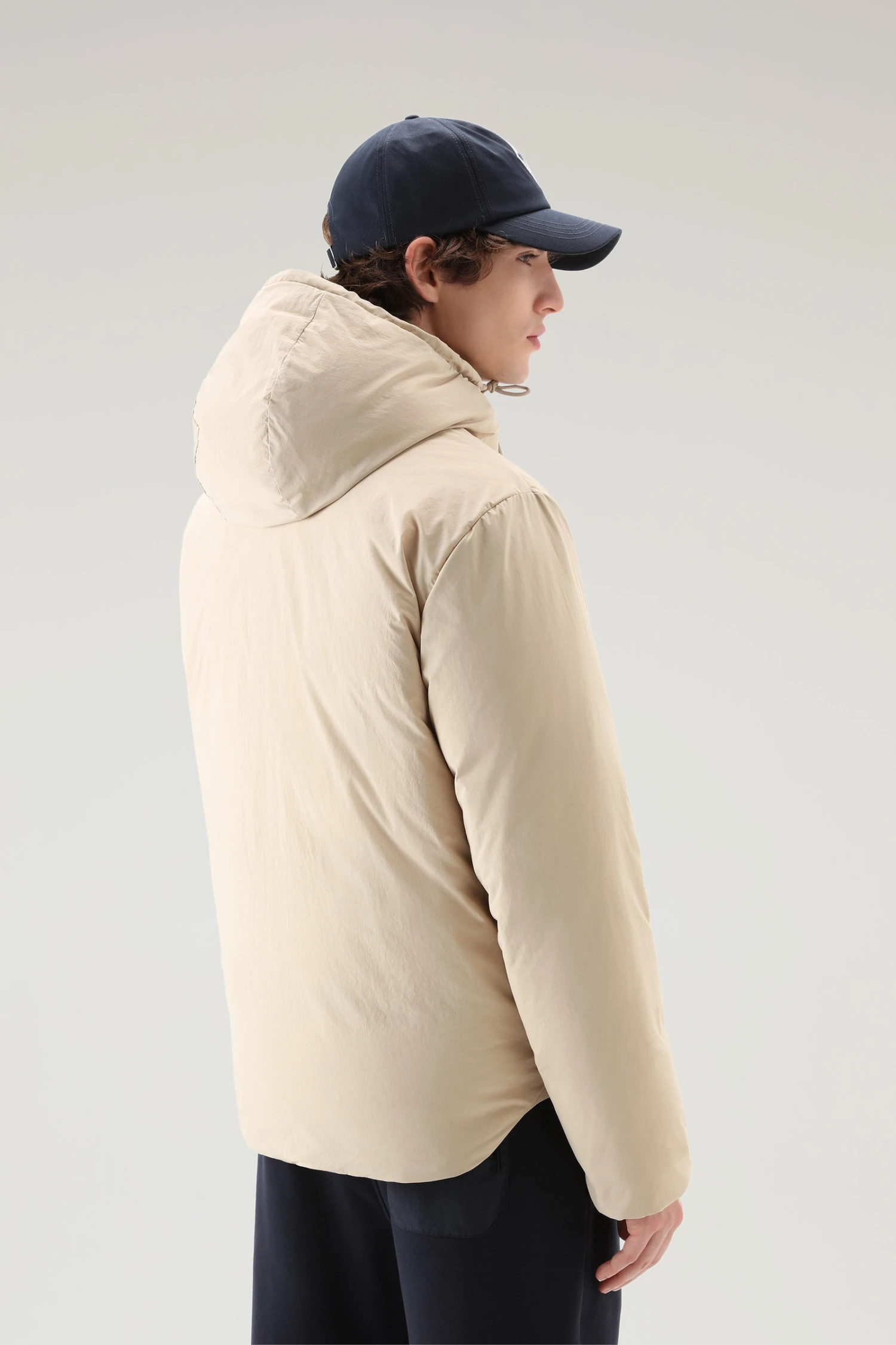 Woolrich Giacca Aleutian In Nylon Eco Taslan Imbottita Con Cappuccio Removibile - Uomo - Beige 5 Woolrich Giacca Aleutian In Nylon Eco Taslan Imbottita Con Cappuccio Removibile - Uomo - Beige - immagine 3