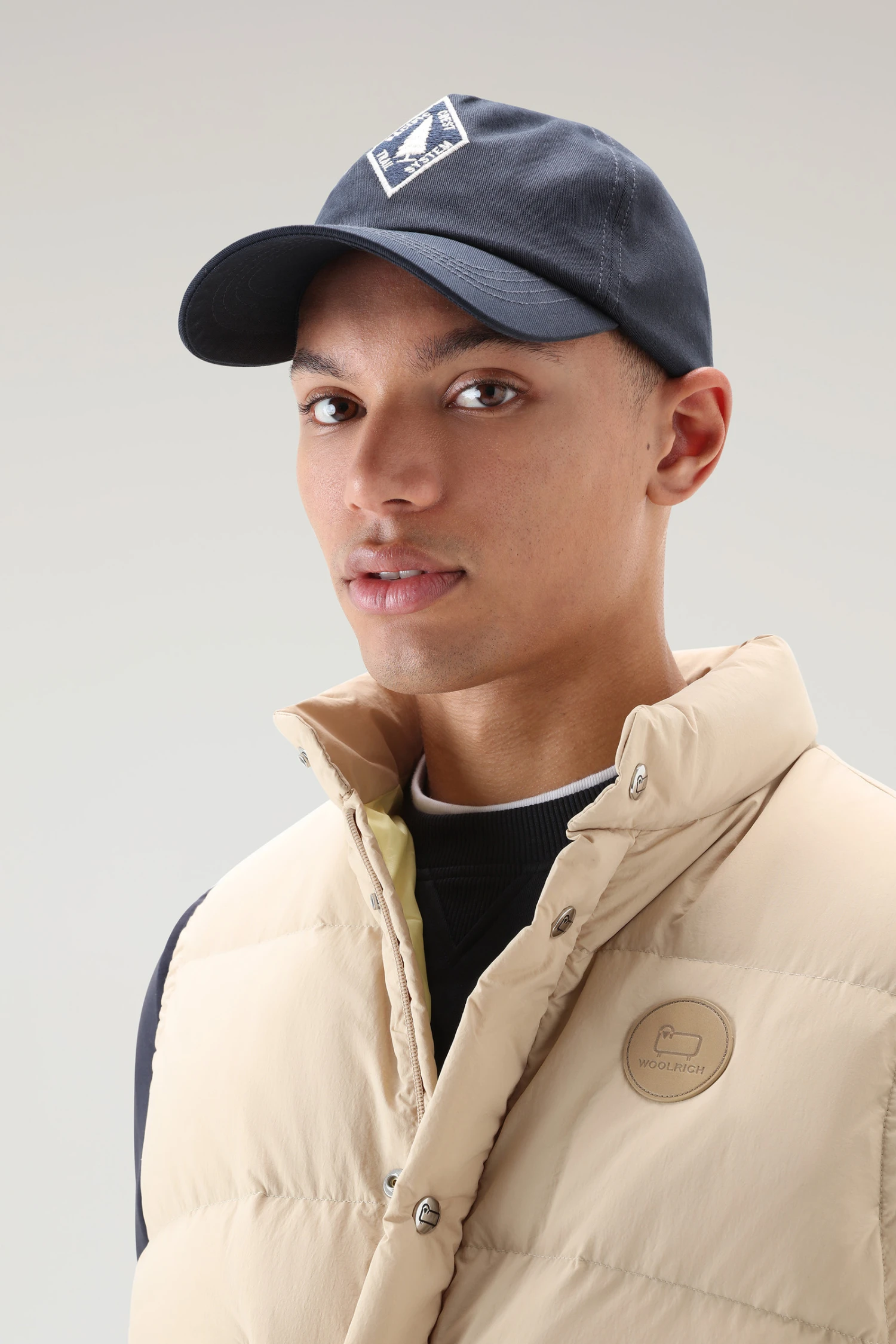 Woolrich Gilet Aleutian In Nylon Riciclato Eco Taslan Trapuntato - Uomo - Beige 6 Woolrich Gilet Aleutian In Nylon Riciclato Eco Taslan Trapuntato - Uomo - Beige - immagine 4