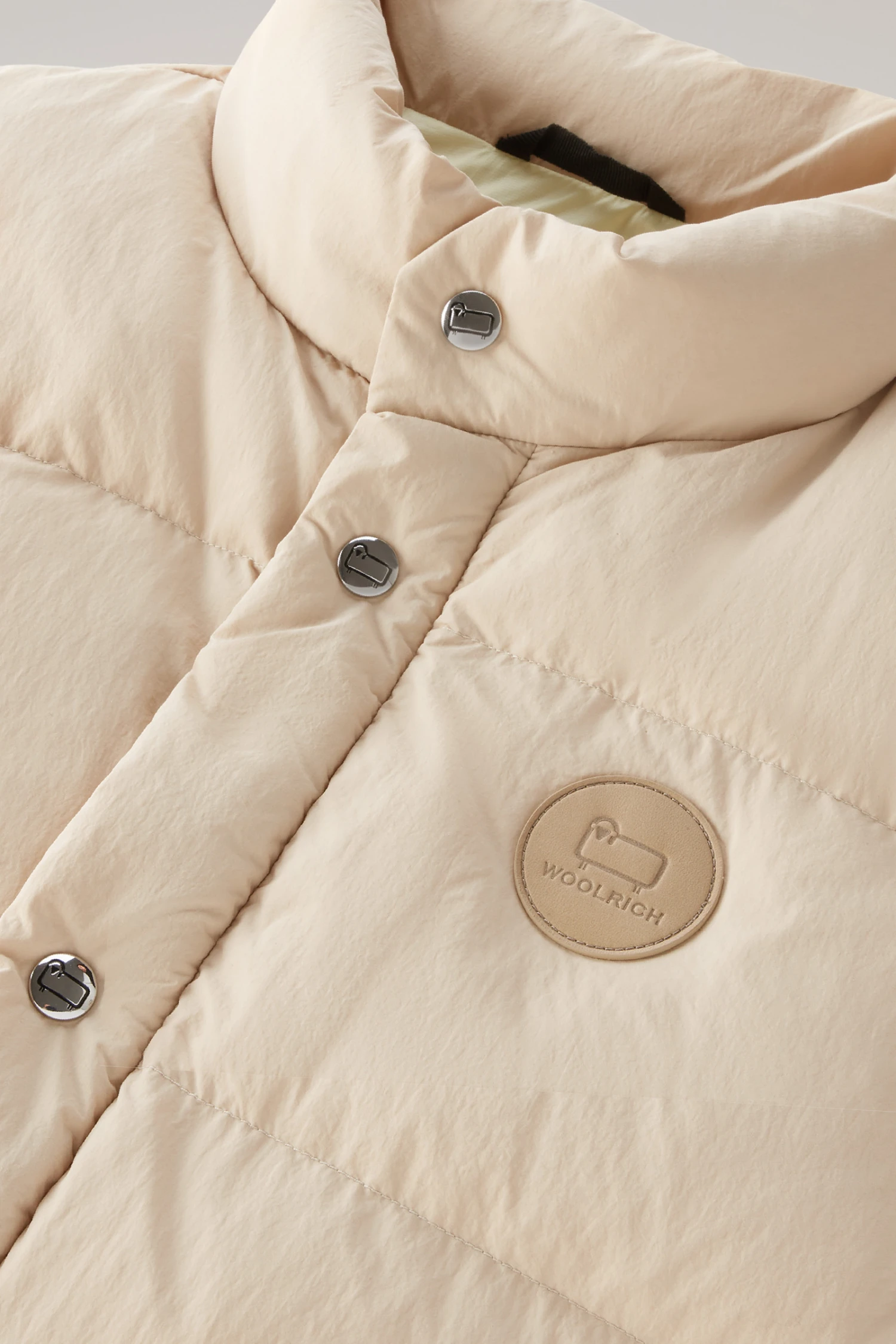 Woolrich Gilet Aleutian In Nylon Riciclato Eco Taslan Trapuntato - Uomo - Beige 9 Woolrich Gilet Aleutian In Nylon Riciclato Eco Taslan Trapuntato - Uomo - Beige - immagine 7