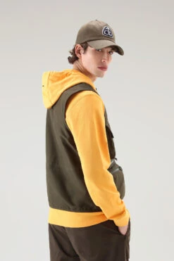 Woolrich Gilet U.S. Trails In Light Eco Ramar - Uomo - Verde -Offerta Economica Vestiario CFWOOU0742MRUT2538 614 2