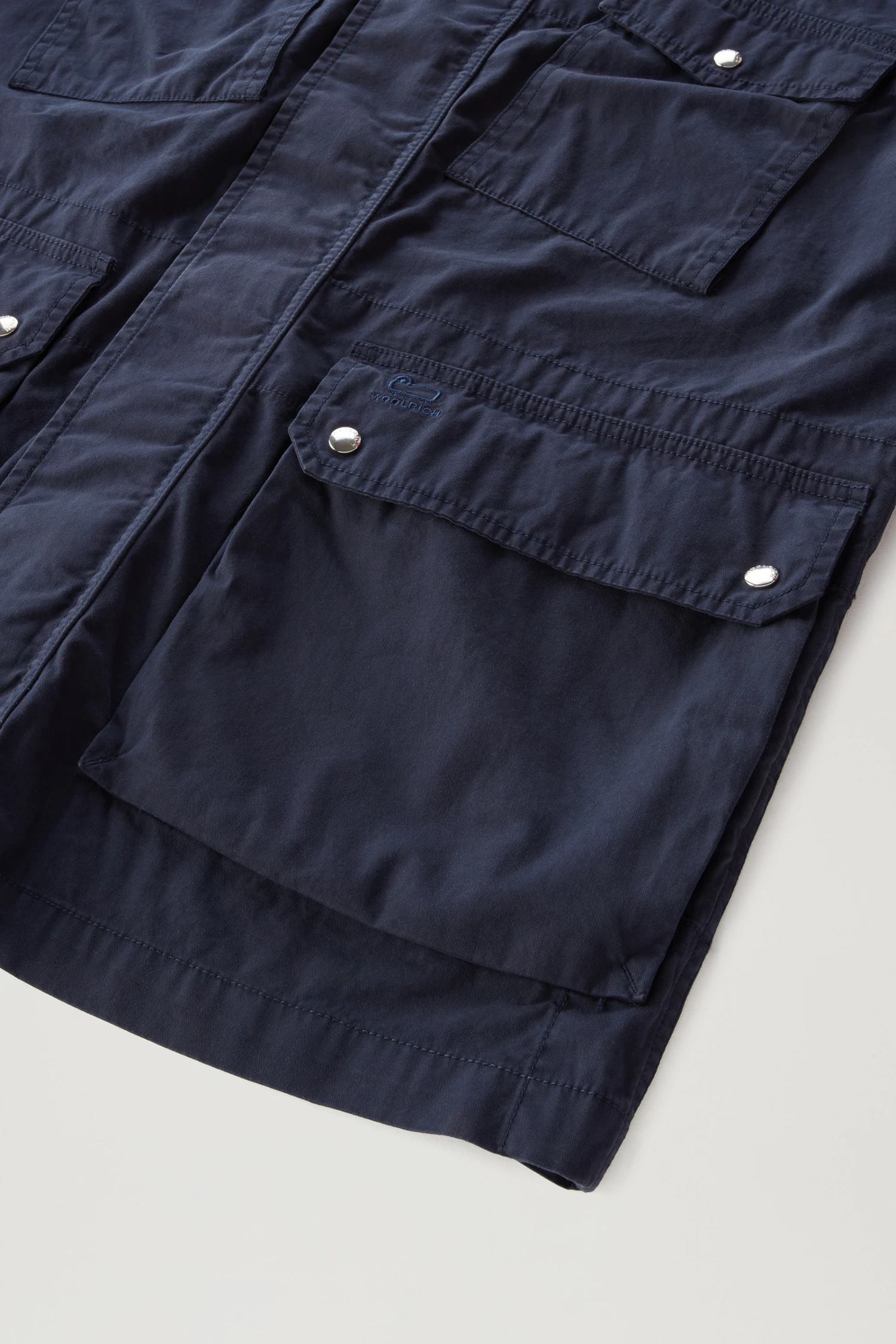 Woolrich Giacca Tinta In Capo In Puro Cotone - Uomo - Blu 10 Woolrich Giacca Tinta In Capo In Puro Cotone - Uomo - Blu - immagine 8