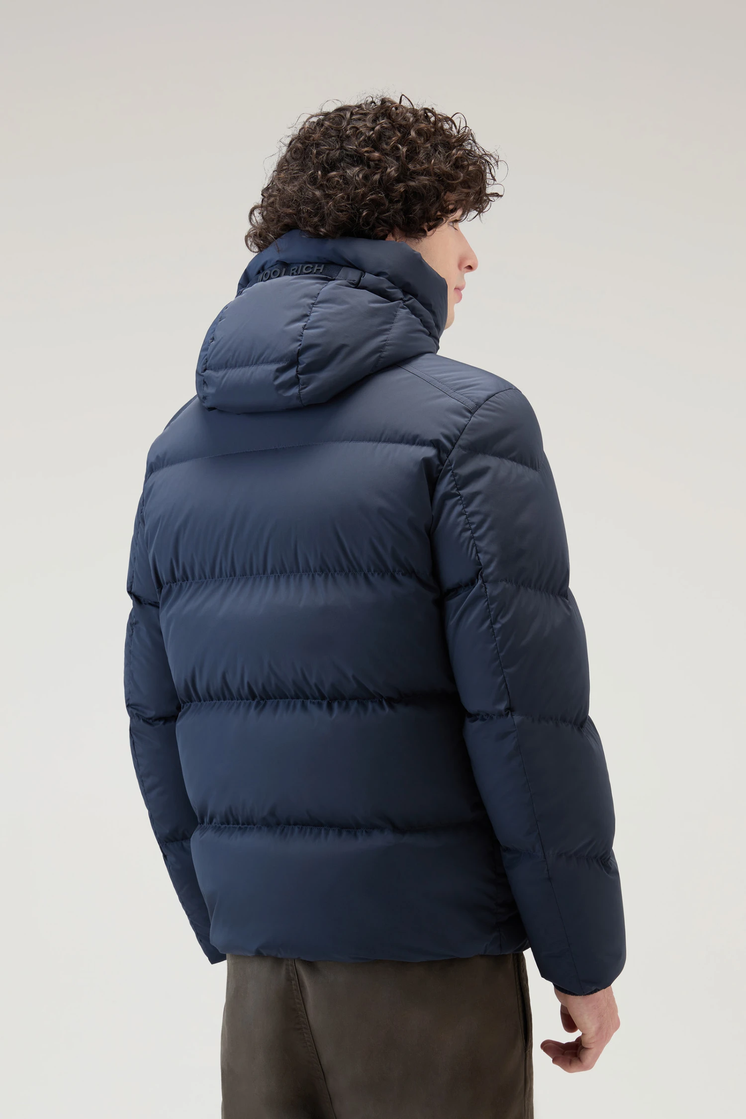 Woolrich Piumino Premium In Nylon Elasticizzato - Uomo - Blu 5 Woolrich Piumino Premium In Nylon Elasticizzato - Uomo - Blu - immagine 3