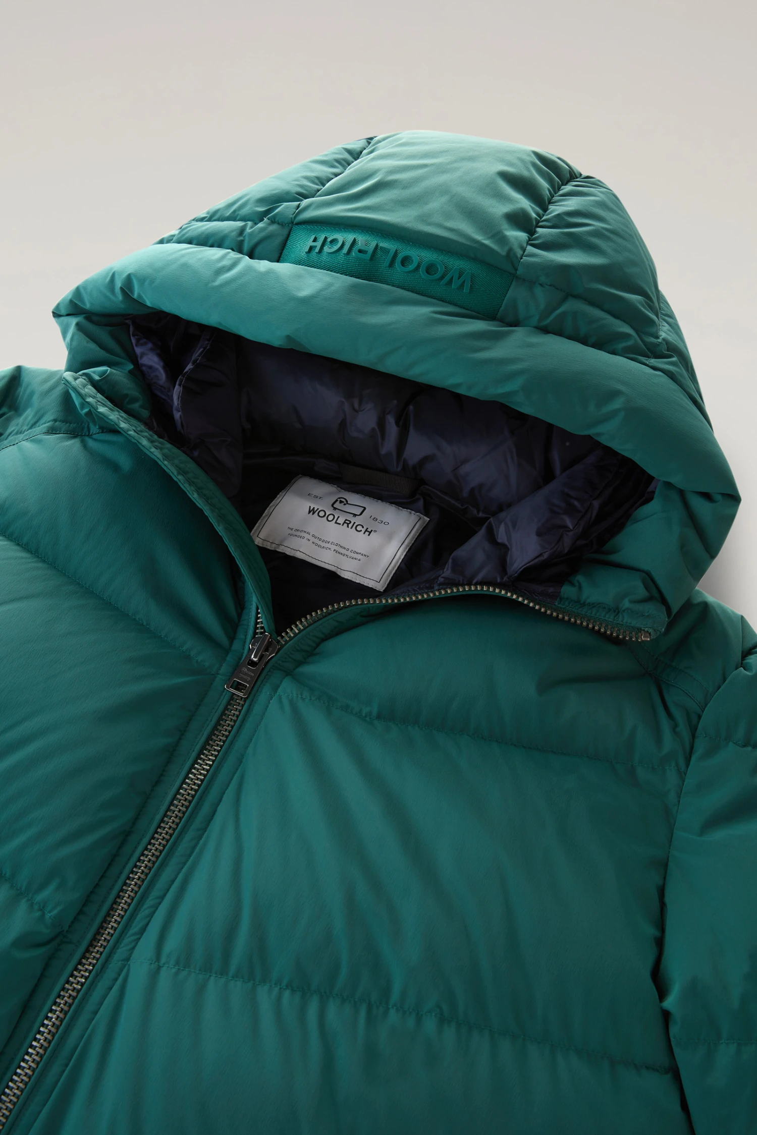 Woolrich Piumino Premium In Nylon Elasticizzato - Uomo - Verde 4 Woolrich Piumino Premium In Nylon Elasticizzato - Uomo - Verde - immagine 2