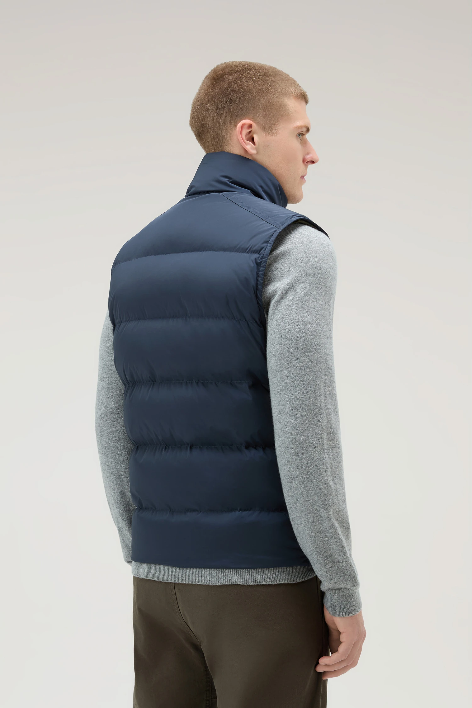 Woolrich Gilet Premium Trapuntato In Nylon Elasticizzato - Uomo - Blu 5 Woolrich Gilet Premium Trapuntato In Nylon Elasticizzato - Uomo - Blu - immagine 3