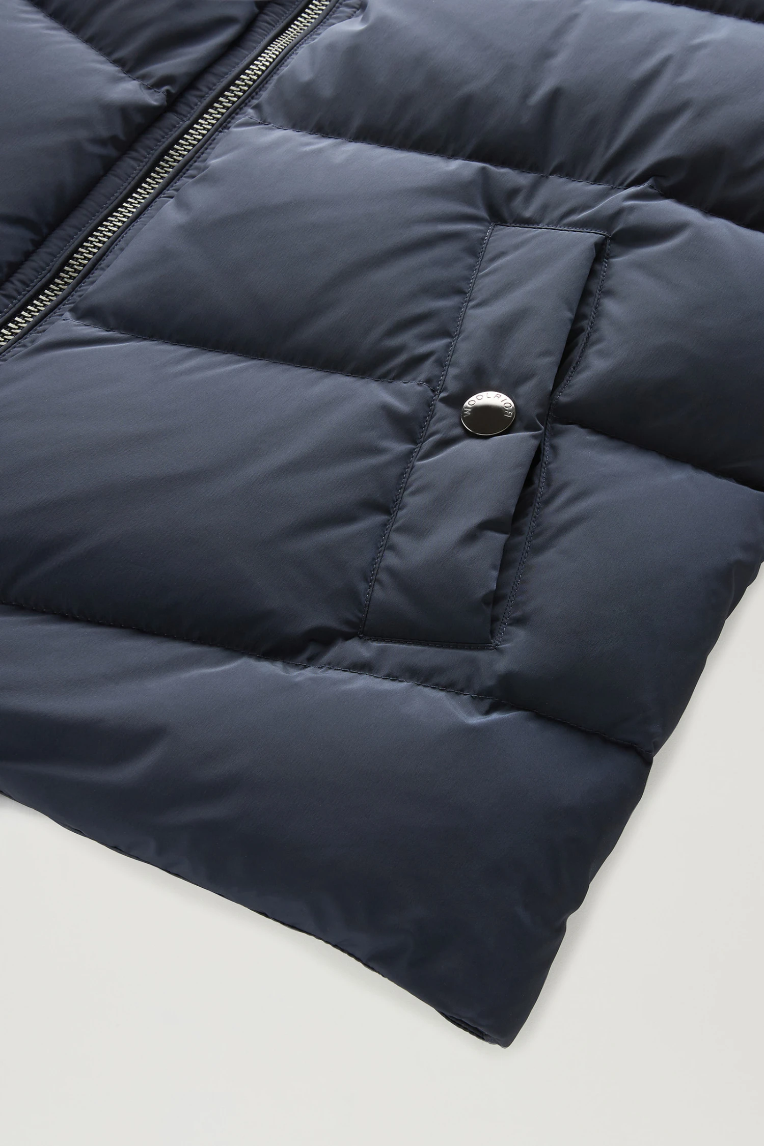 Woolrich Gilet Premium Trapuntato In Nylon Elasticizzato - Uomo - Blu 10 Woolrich Gilet Premium Trapuntato In Nylon Elasticizzato - Uomo - Blu - immagine 8