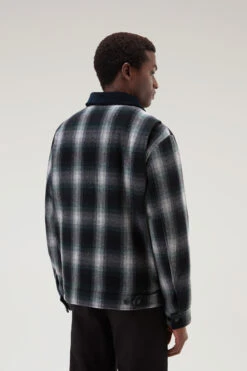 Woolrich Giacca Trucker In Misto Lana Riciclata Imbottita - Uomo - Grigio -Offerta Economica Vestiario CFWOOU0779MRUT3093 1840 2